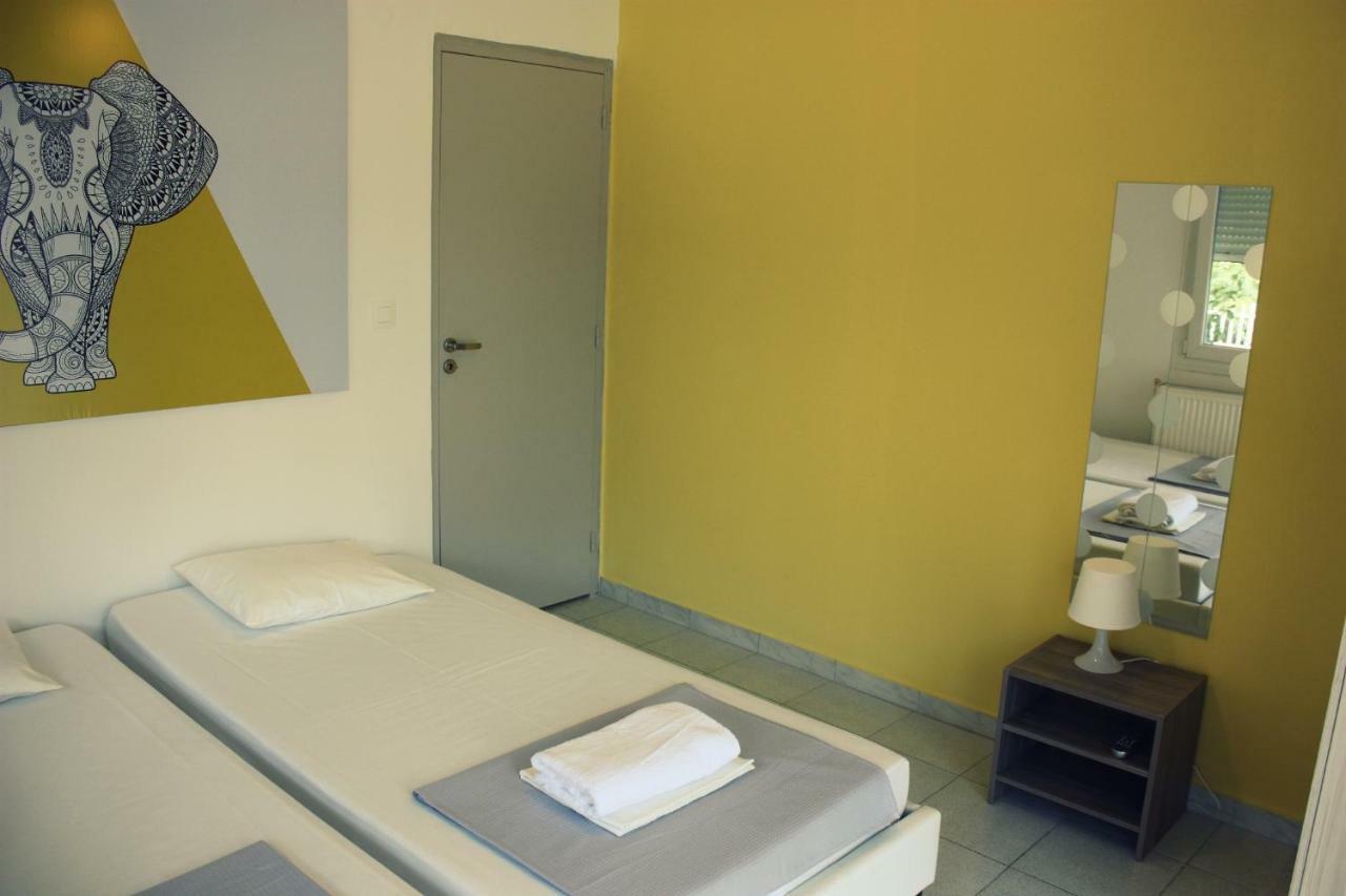 Nei Epivates Rental Rooms 50M From The Beach Neoi Epivatai Bagian luar foto