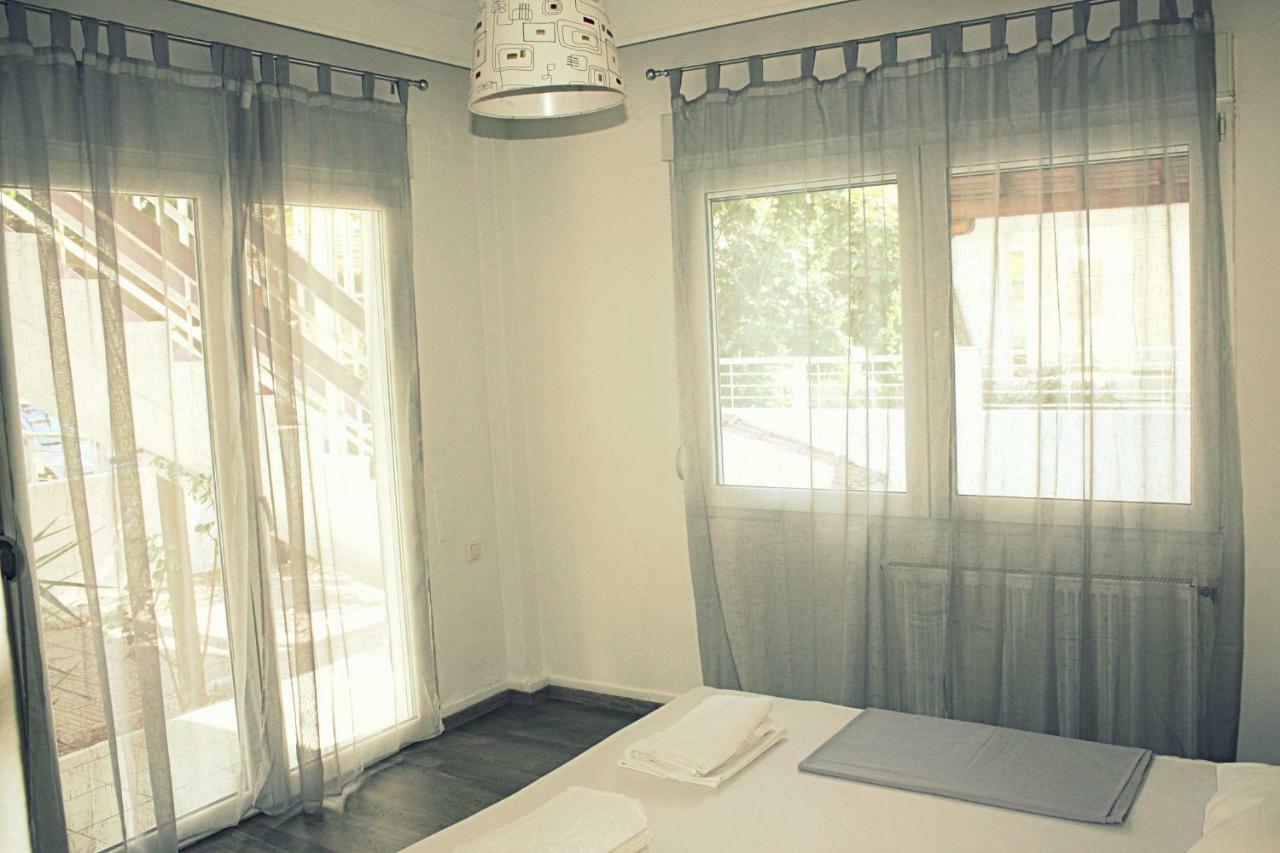 Nei Epivates Rental Rooms 50M From The Beach Neoi Epivatai Bagian luar foto